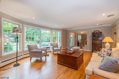 67 Millglen Rd, Upper Saddle River, NJ 07458 photo 3