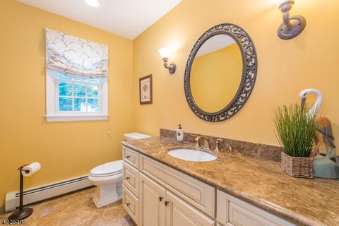 67 Millglen Rd, Upper Saddle River, NJ 07458 photo 11