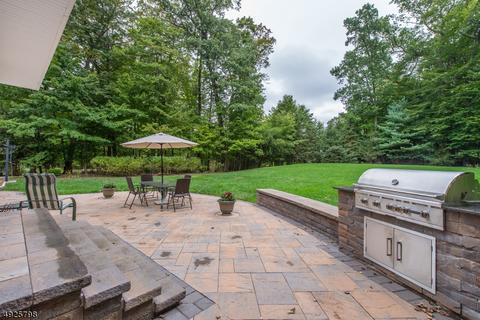 67 Millglen Rd, Upper Saddle River, NJ 07458 photo 24