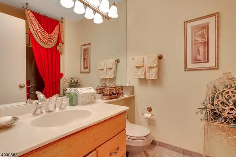 31 Hadley Ln, Wayne, NJ 07470 photo 14