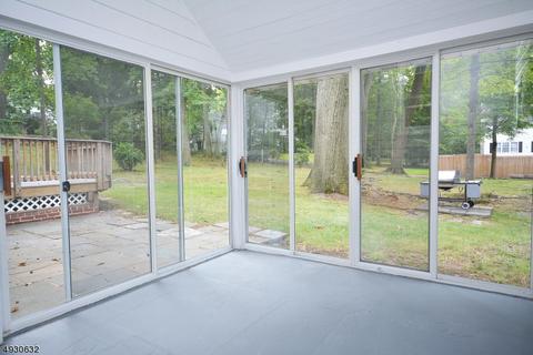 271 Elm Ave, Hackensack, NJ 07601 photo 18