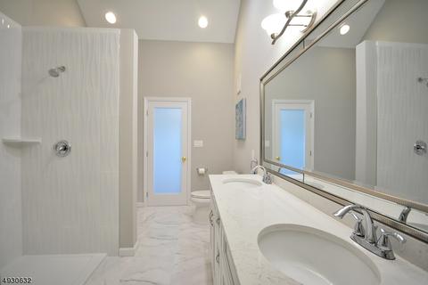271 Elm Ave, Hackensack, NJ 07601 photo 16