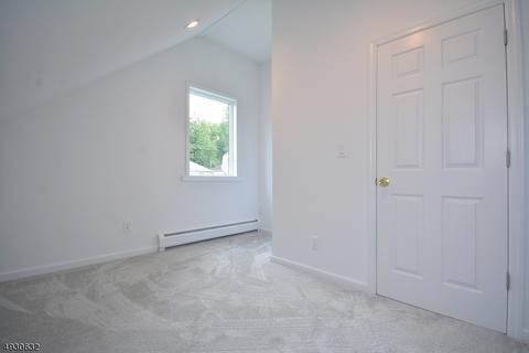 271 Elm Ave, Hackensack, NJ 07601 photo 15