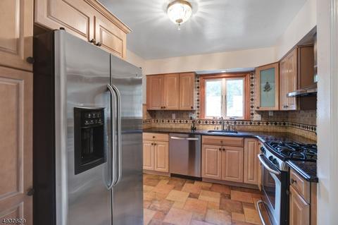 81 Jefferson Ter, Springfield, NJ 07081 photo 6
