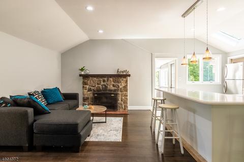 31 E Lake Trl, Wayne, NJ 07470 photo 6