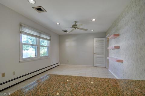 76 White Pl, Clark, NJ 07066 photo 11