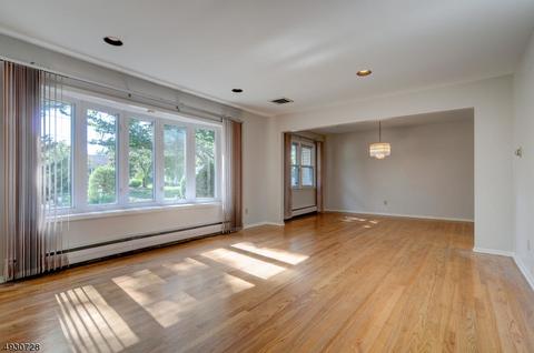 76 White Pl, Clark, NJ 07066 photo 5