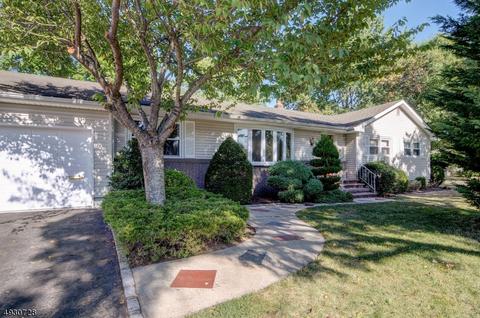 76 White Pl, Clark, NJ 07066 photo 1
