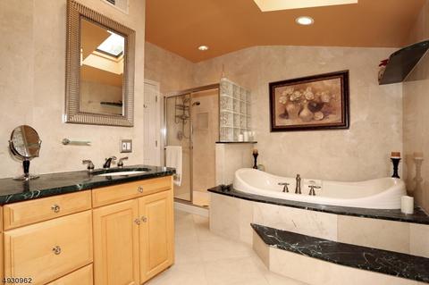 178 Linwood Ave, Paramus, NJ 07652 photo 15
