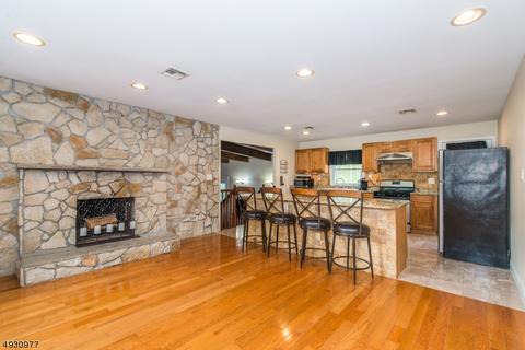 143 Smithtown Rd, Hackettstown, NJ 07840 photo 2