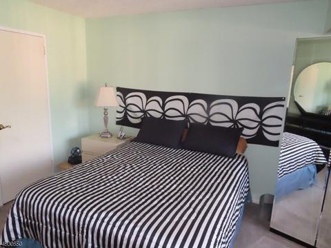 55 Clinton Pl, Hackensack, NJ 07601 photo 13