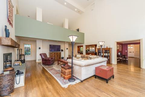 135 Rotary Dr, Summit, NJ 07901 photo 4