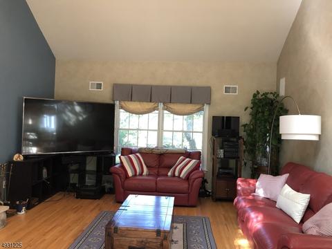 10 Noa Ct, Hackettstown, NJ 07840 photo 9
