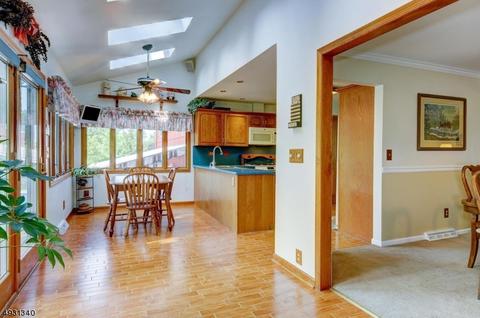 14 Oxbow Pl, Wayne, NJ 07470 photo 11