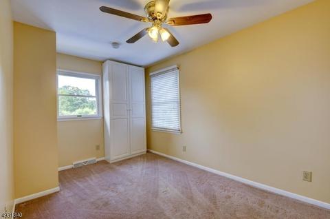 14 Oxbow Pl, Wayne, NJ 07470 photo 17