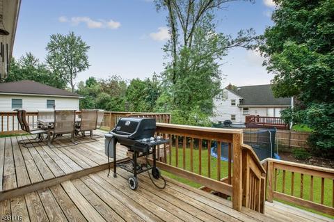 156 Caroline Rd, Paramus, NJ 07652 photo 9