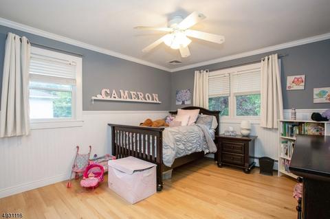 156 Caroline Rd, Paramus, NJ 07652 photo 13