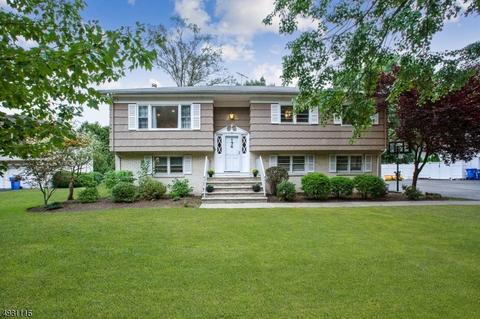 156 Caroline Rd, Paramus, NJ 07652 photo 1