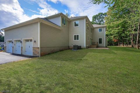 16 Waterfall Dr, Mendham, NJ 07945 photo 4