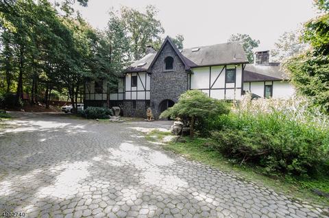 110 E Allendale Rd, Saddle River, NJ 07458 photo 2