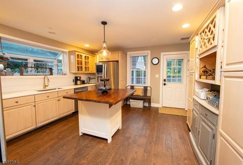 111 Orchard Ln, Hampton, NJ 08827 photo 3