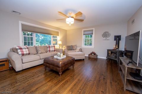 111 Orchard Ln, Hampton, NJ 08827 photo 4