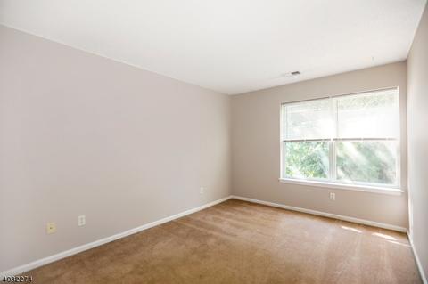 8030 Brittany Dr, Wayne, NJ 07470 photo 14