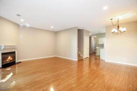 8030 Brittany Dr, Wayne, NJ 07470 photo 5