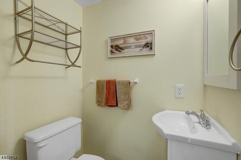 45 School St, Clark, NJ 07066 photo 6