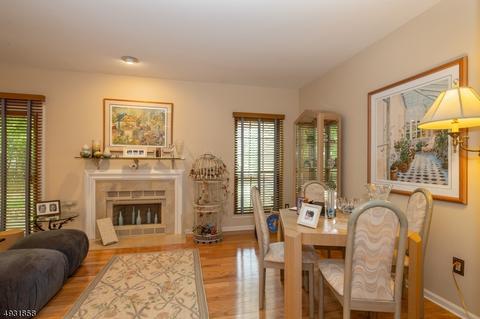 902 Timber Oaks Rd, Edison, NJ 08820 photo 7
