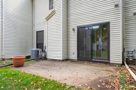 902 Timber Oaks Rd, Edison, NJ 08820 photo 17