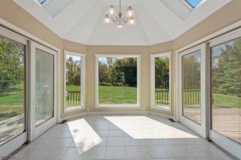 9 Ewing Dr, Flemington, NJ 08822 photo 4