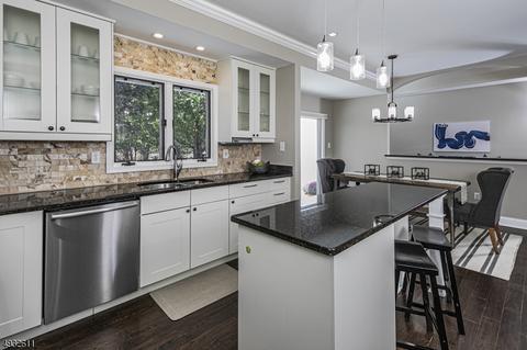 14 Bronson Way, Skillman, NJ 08558 photo 6
