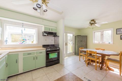 260 Perry St, Dover, NJ 07801 photo 7