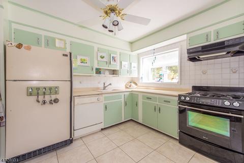 260 Perry St, Dover, NJ 07801 photo 6