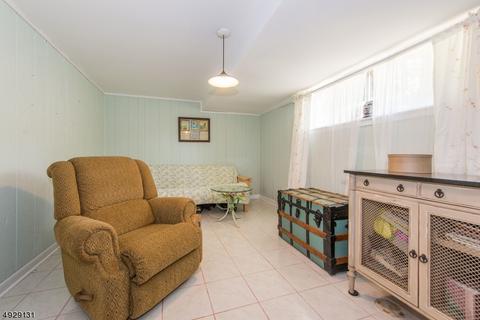 260 Perry St, Dover, NJ 07801 photo 16