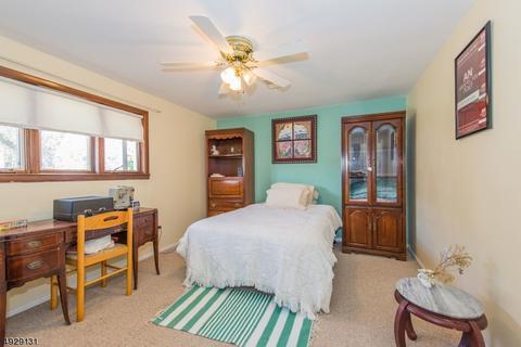 260 Perry St, Dover, NJ 07801 photo 17