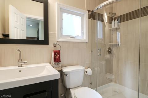 75 Daniel Ave, Rutherford, NJ 07070 photo 12