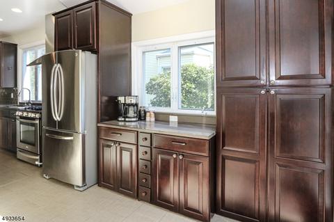 75 Daniel Ave, Rutherford, NJ 07070 photo 6