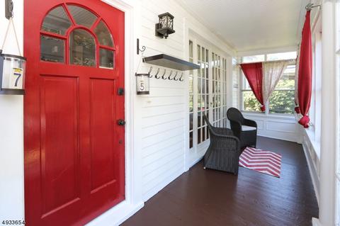 75 Daniel Ave, Rutherford, NJ 07070 photo 2
