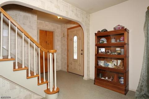 1619 Ratzer Rd, Wayne, NJ 07470 photo 3