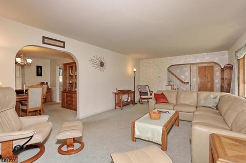 1619 Ratzer Rd, Wayne, NJ 07470 photo 5