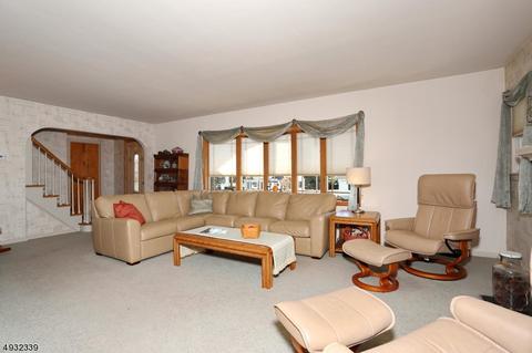 1619 Ratzer Rd, Wayne, NJ 07470 photo 4