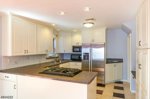 38 Grayson Pl, Teaneck, NJ 07666 photo 12