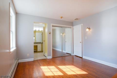 38 Grayson Pl, Teaneck, NJ 07666 photo 18