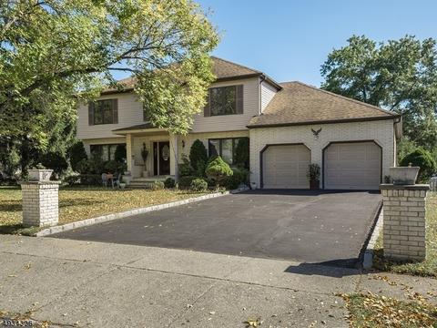 44 Camillo Dr, Wayne, NJ 07470 photo 2