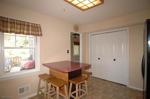 60 Oriole Dr, Hackettstown, NJ 07840 photo 8
