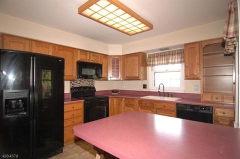 60 Oriole Dr, Hackettstown, NJ 07840 photo 7