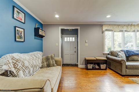 11 Lyons Pl, Springfield, NJ 07081 photo 2