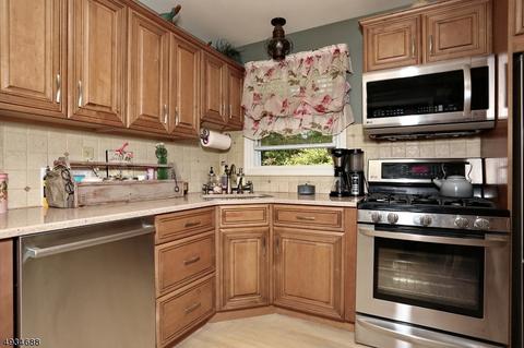 139 Osceola Rd, Wayne, NJ 07470 photo 8